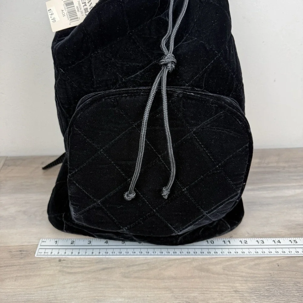 Vtg Banana Republic Backpack‎ Velvet Black Preppy Minimalist 90s Quilted NOS
